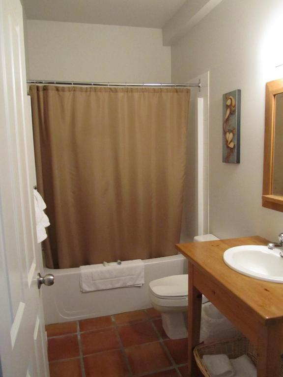 203 At Water'S Edge Apartment Ucluelet Luaran gambar